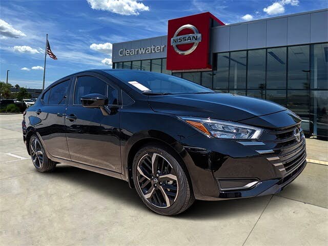 2025 Nissan Versa SR FWD