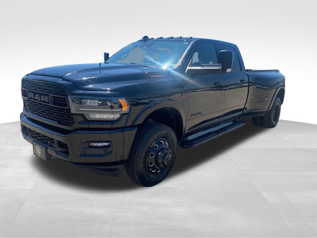 2022 RAM 3500 Limited Crew Cab LB DRW 4WD