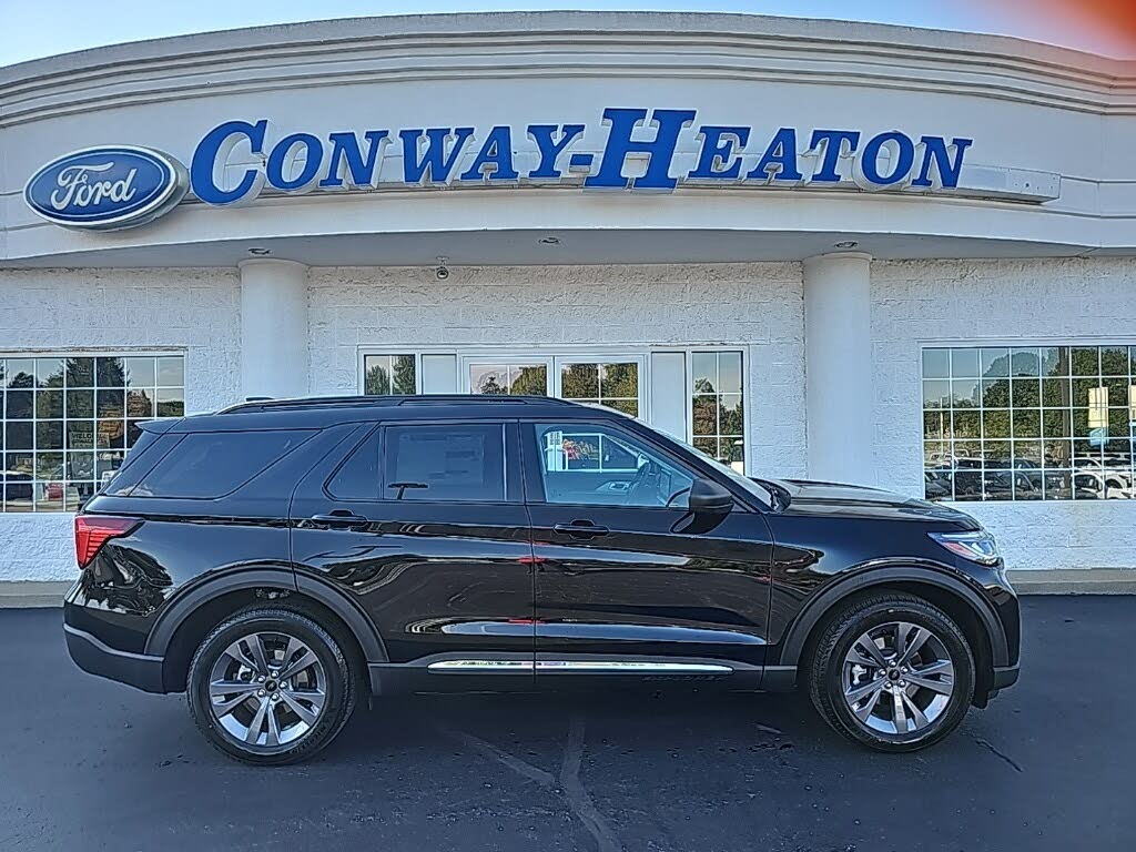 2025 Ford Explorer Active AWD