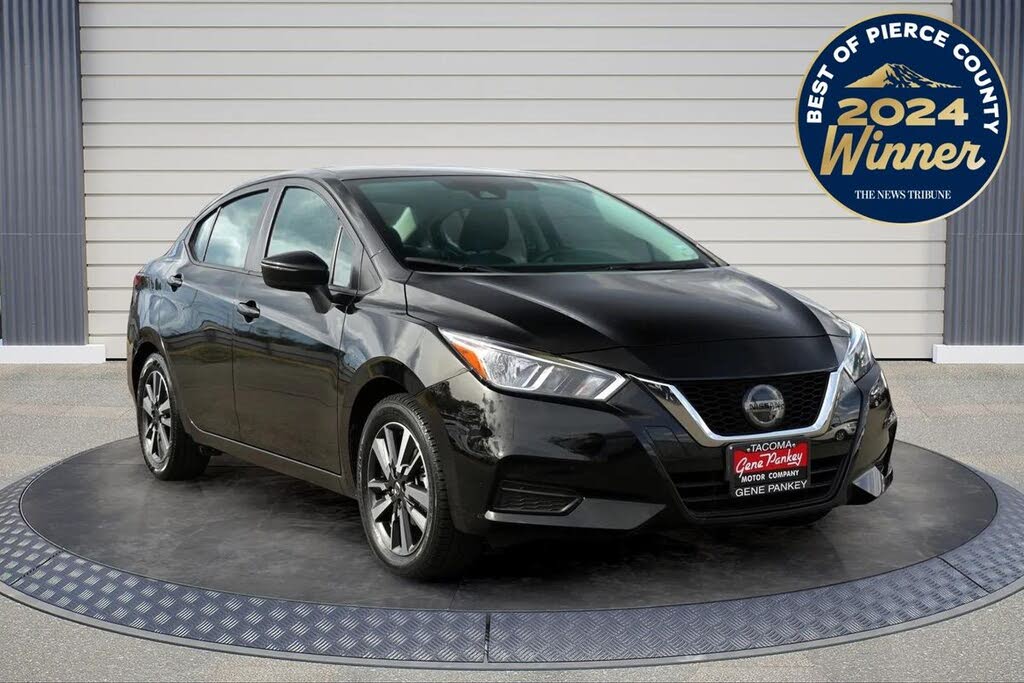 2021 Nissan Versa SV FWD