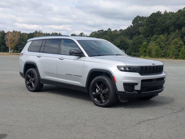 2023 Jeep Grand Cherokee L Altitude 4WD