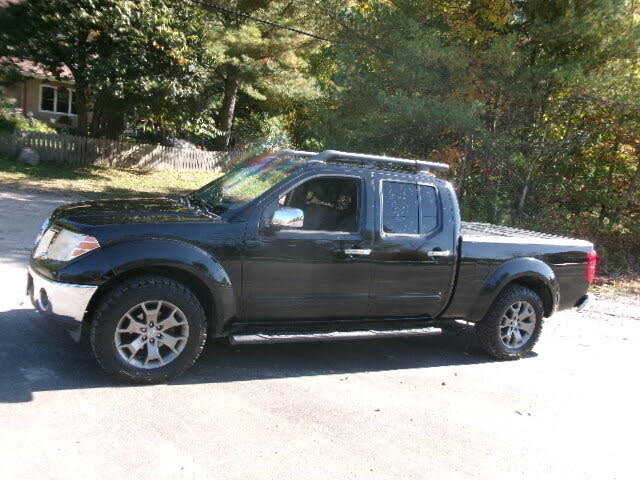 2015 Nissan Frontier SL Crew Cab 4WD