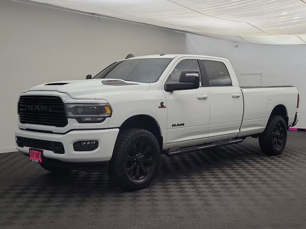 2024 RAM 3500 Laramie Crew Cab LB 4WD