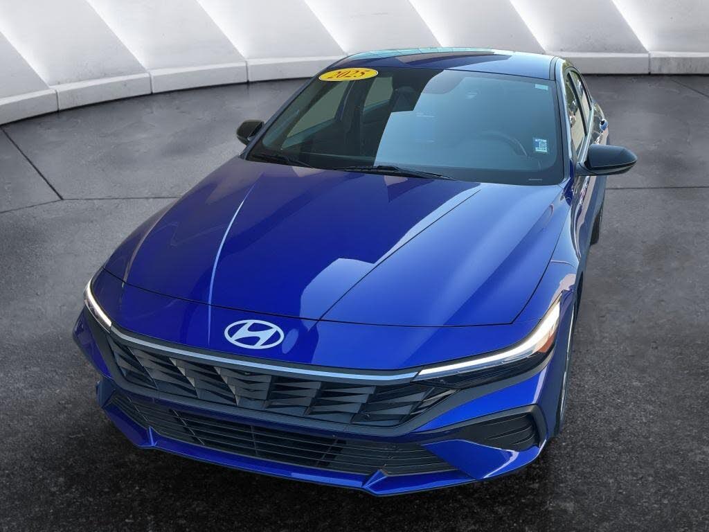 2025 Hyundai Elantra SEL Sport FWD