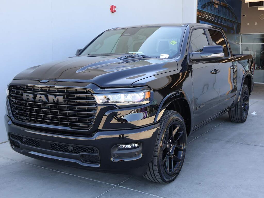 2026 RAM 1500 Laramie Crew Cab 4WD