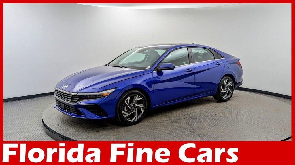 2025 Hyundai Elantra Limited FWD