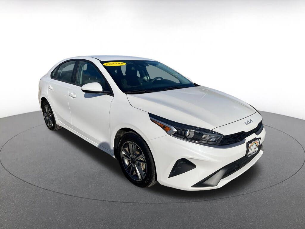 2023 Kia Forte LXS FWD