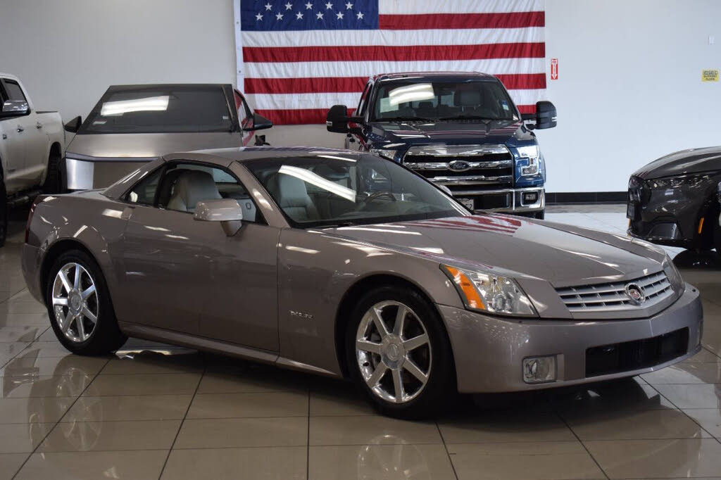 2005 Cadillac XLR RWD