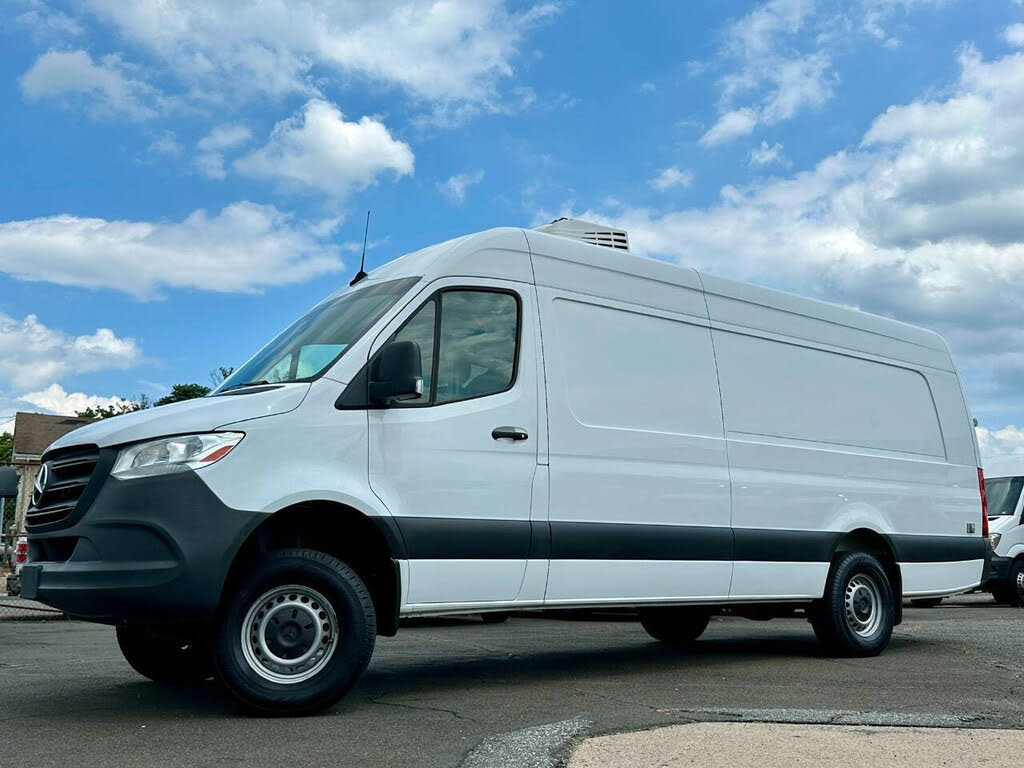 2019 Mercedes-Benz Sprinter 2500 170 V6 High Roof Crew Van 4WD