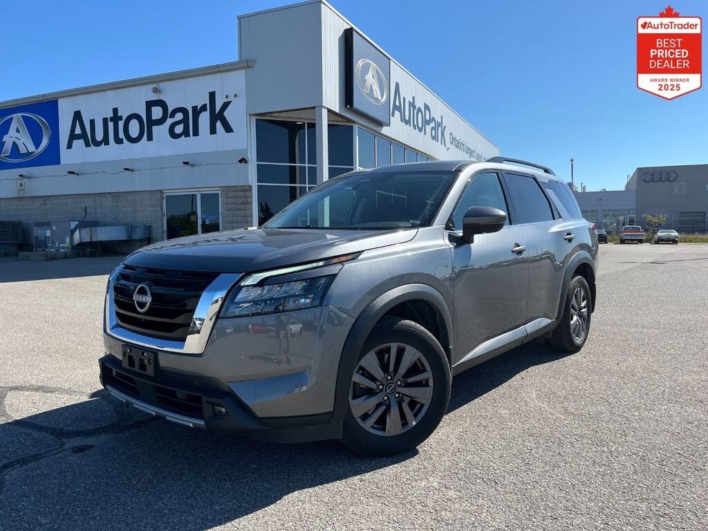 Nissan Pathfinder SV 4WD 2024