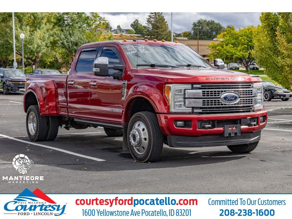 2018 Ford F-450 Super Duty Platinum Crew Cab LB DRW 4WD
