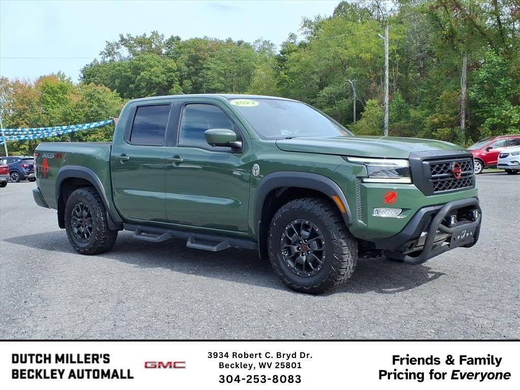 2022 Nissan Frontier PRO-4X Crew Cab 4WD