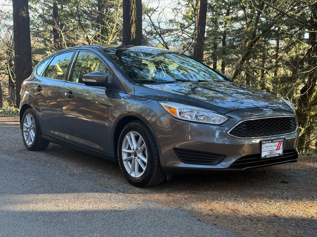 2017 Ford Focus SE Hatchback