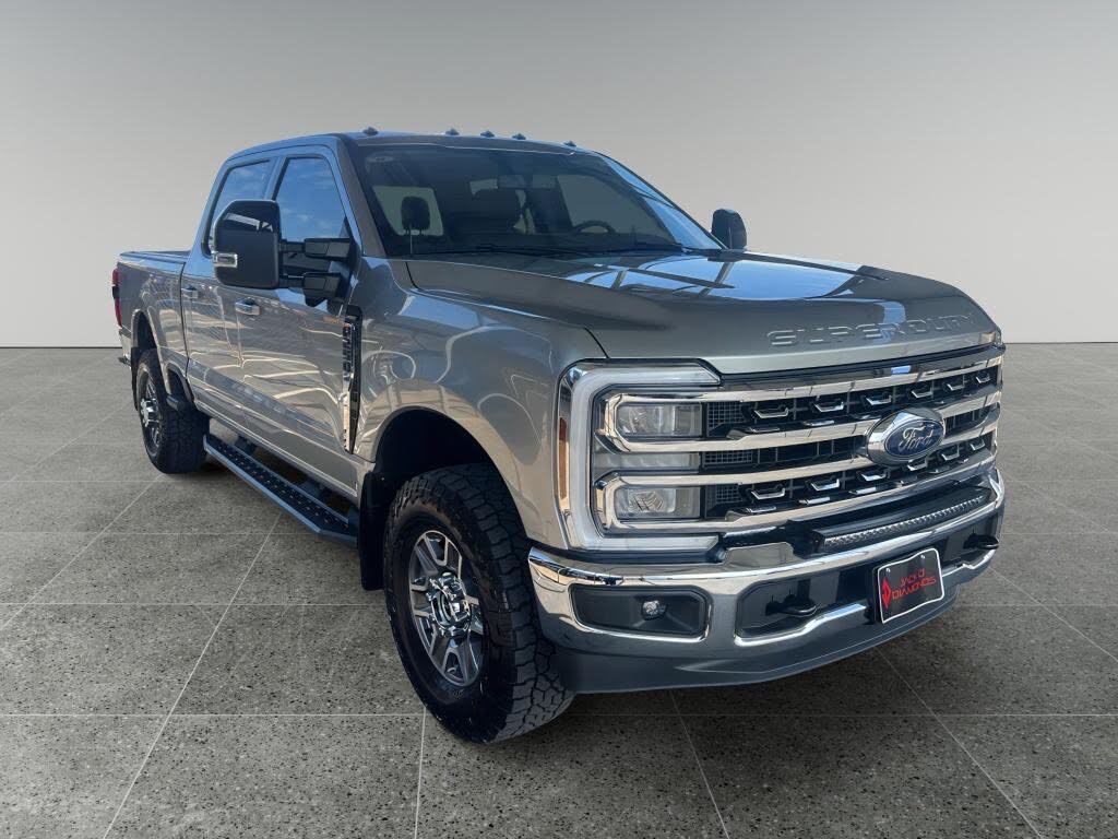 2024 Ford F-250 Super Duty Lariat Crew Cab 4WD