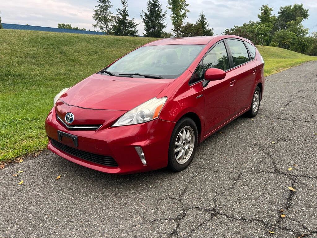 2012 Toyota Prius v Two FWD
