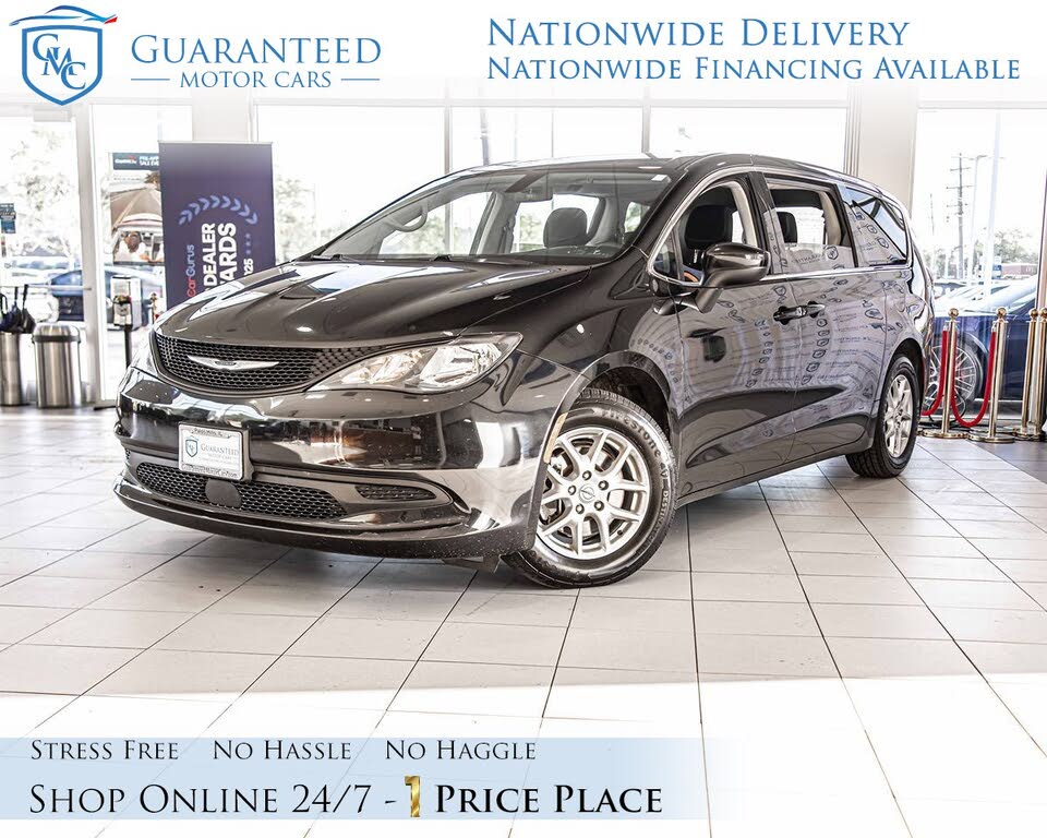 2022 Chrysler Voyager LX FWD