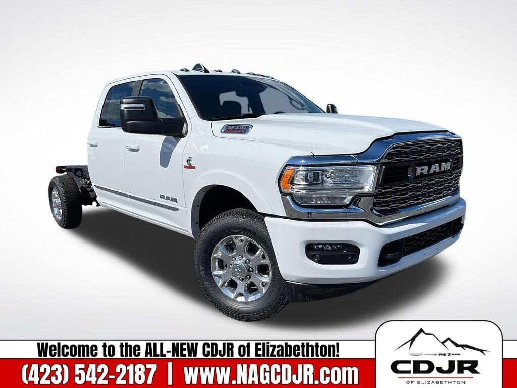 2024 RAM 3500 Chassis Limited Crew Cab LB 4WD