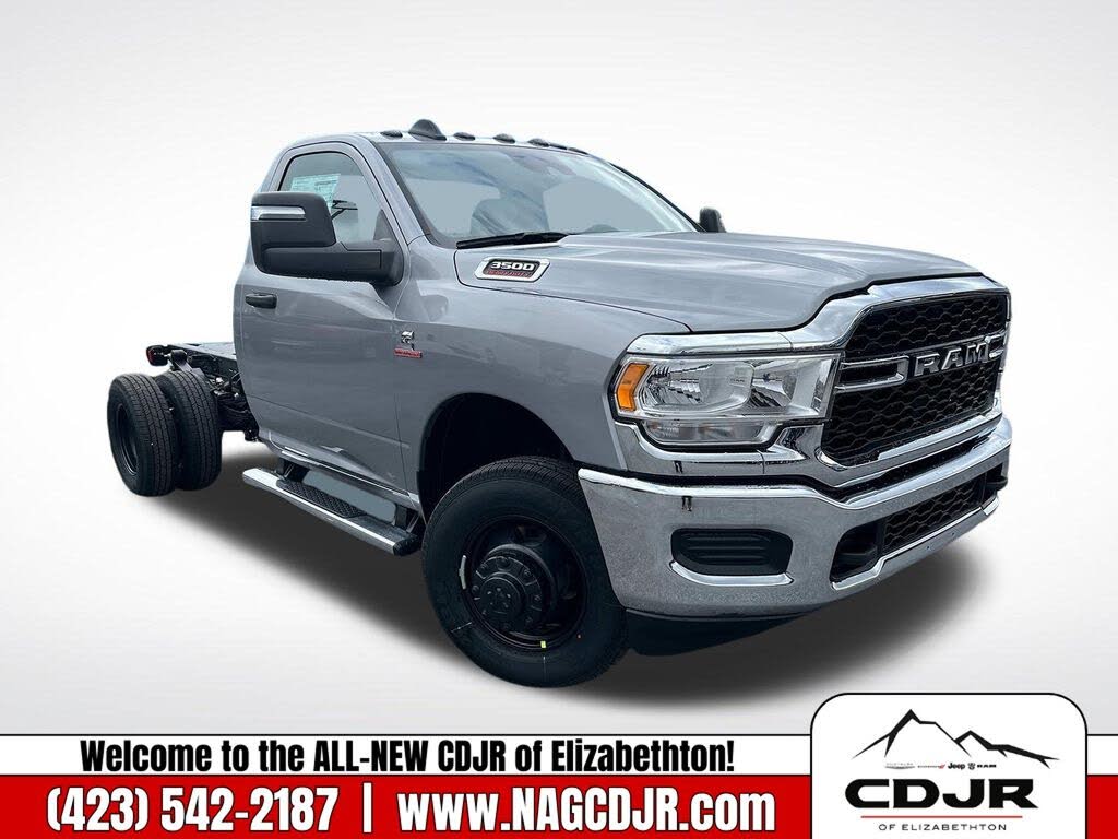 2024 RAM 3500 Chassis Tradesman Regular Cab DRW 4WD