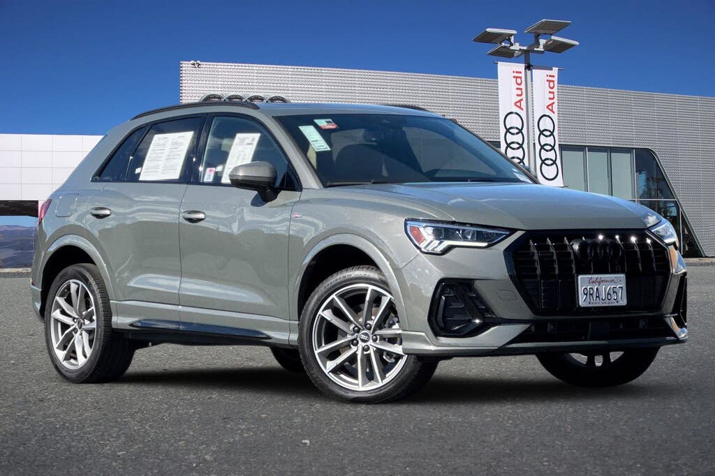 2025 Audi Q3 quattro Premium S Line 45 TFSI