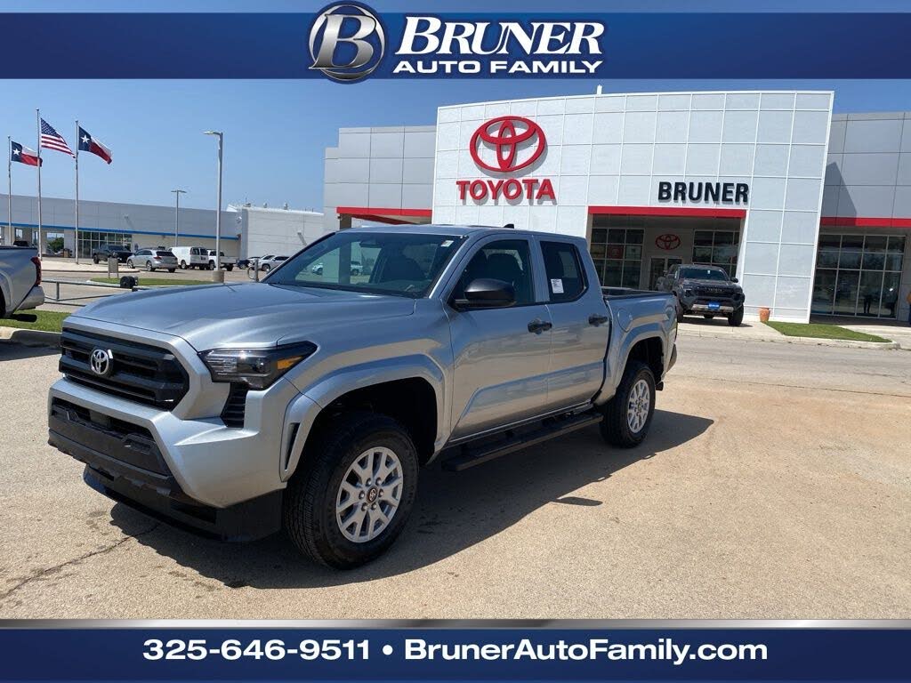 2025 Toyota Tacoma SR Double Cab 4WD