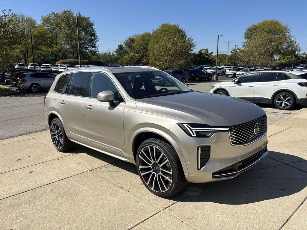 2026 Volvo XC90 B6 Plus 7-Passenger AWD