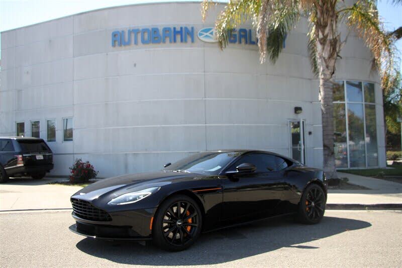 2018 Aston Martin DB11 V8 Coupe RWD