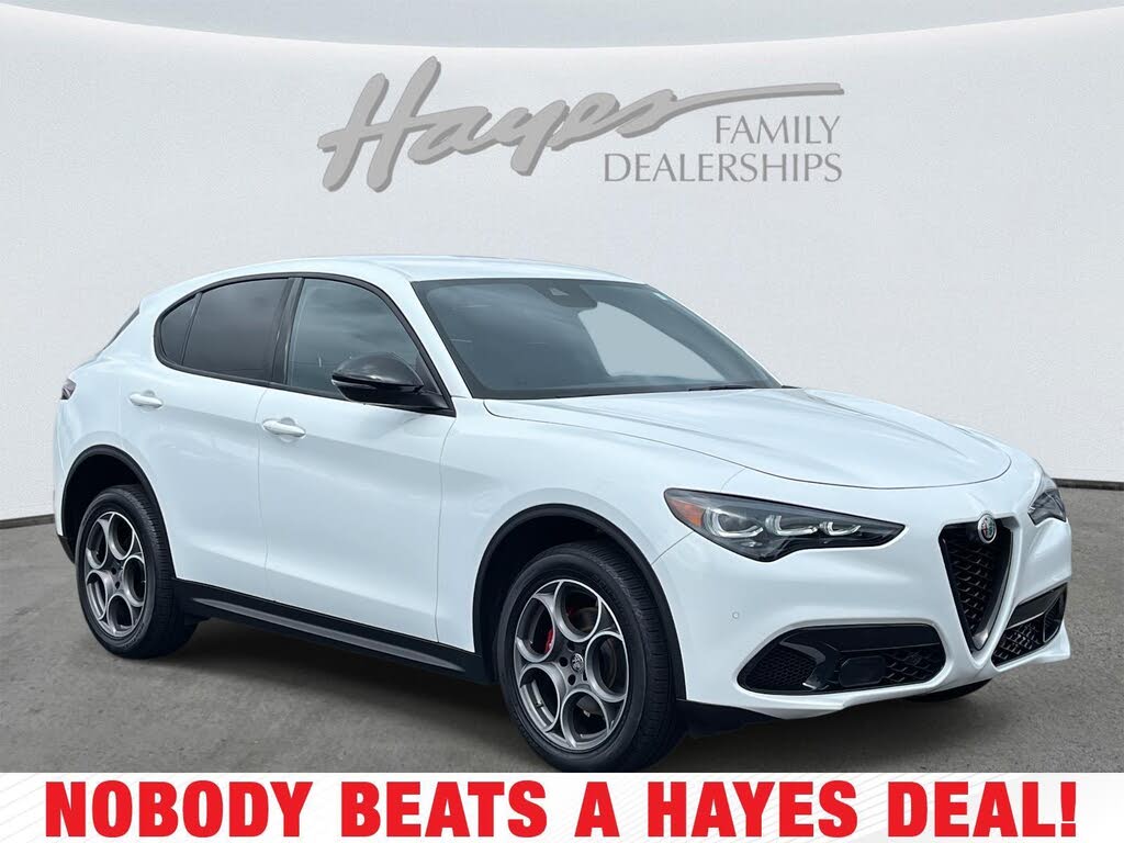 2024 Alfa Romeo Stelvio Sprint AWD