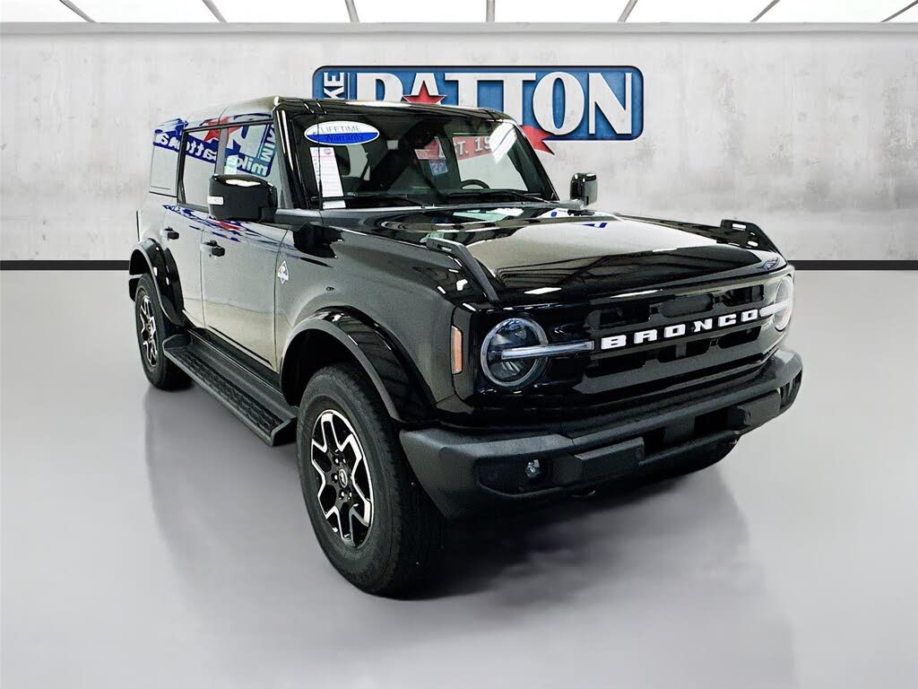2025 Ford Bronco Outer Banks 4-Door 4WD