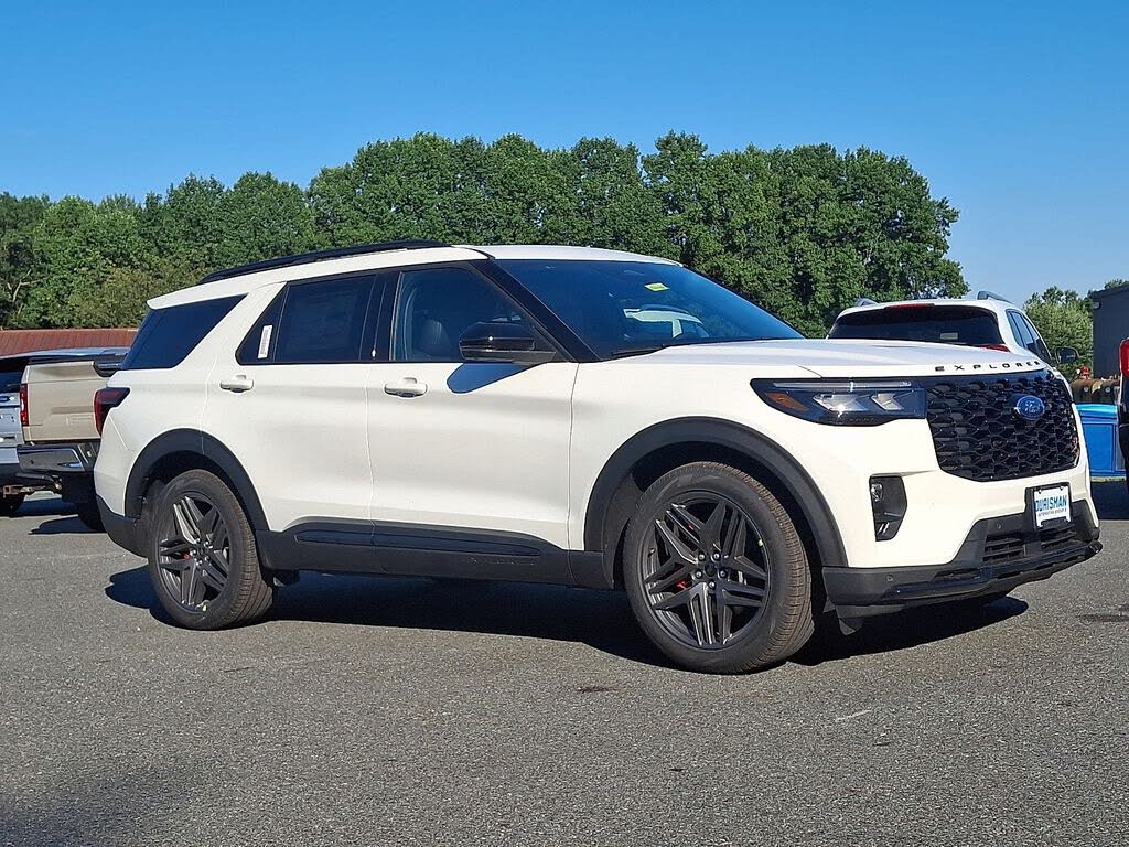 2025 Ford Explorer ST AWD
