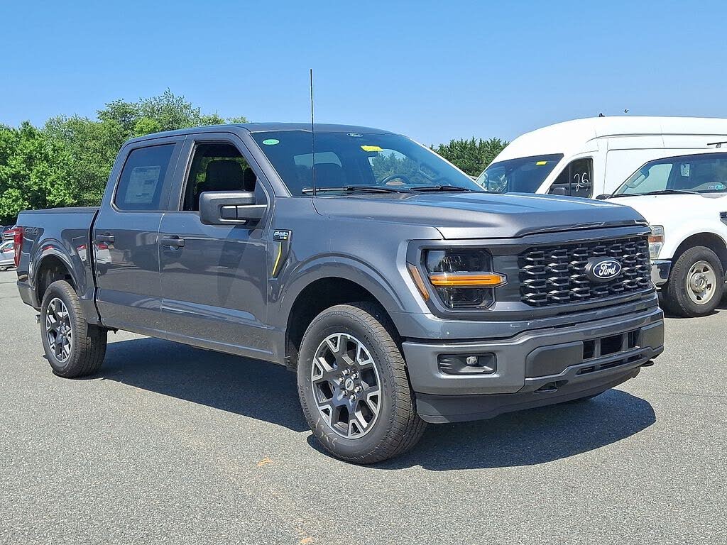 2025 Ford F-150 STX 4dr SuperCrew 4WD