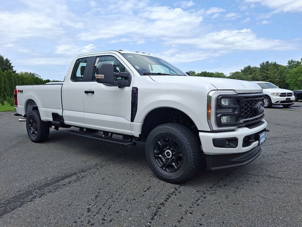 2025 Ford F-250 Super Duty XLT SuperCab 4WD