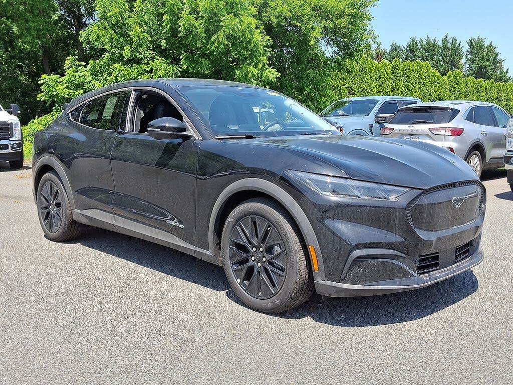 2025 Ford Mustang Mach-E Select AWD