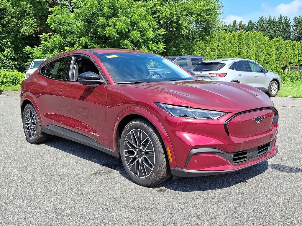 2025 Ford Mustang Mach-E Premium AWD