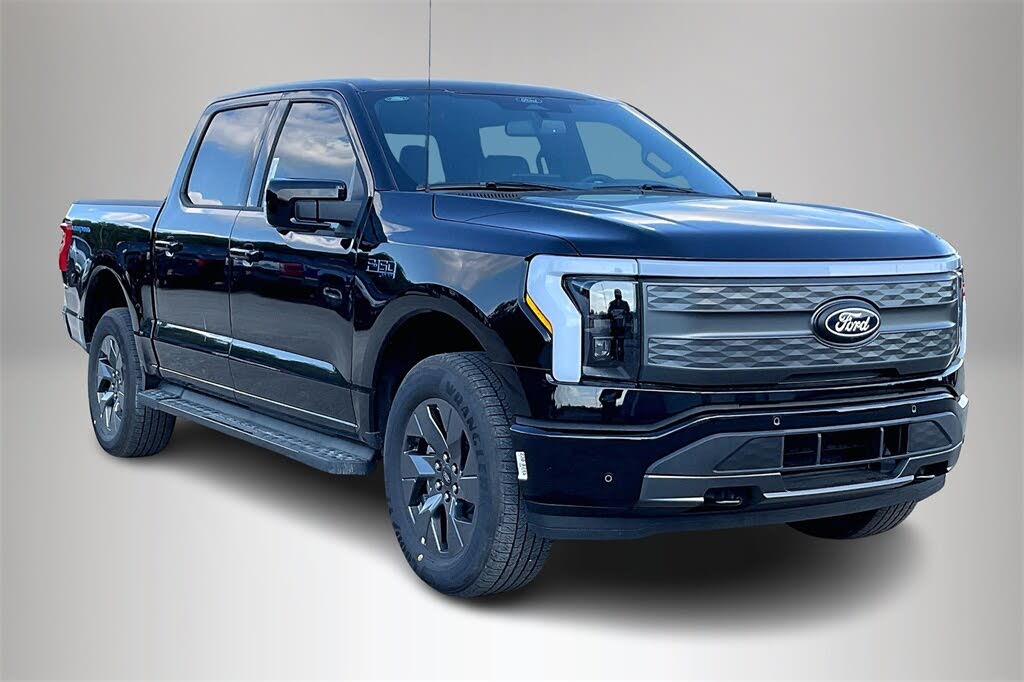 2025 Ford F-150 Lightning Lariat SuperCrew AWD