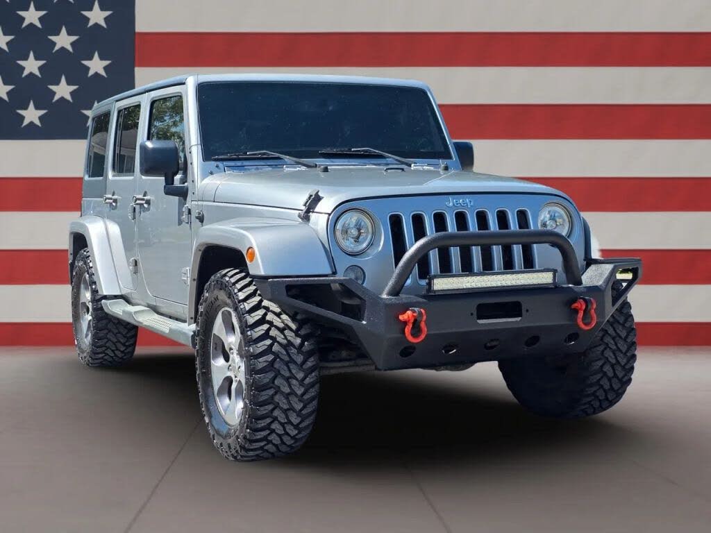 2016 Jeep Wrangler Unlimited Sahara 4WD