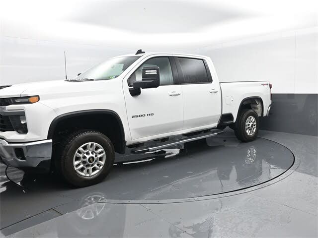 2024 Chevrolet Silverado 2500HD LT Crew Cab 4WD