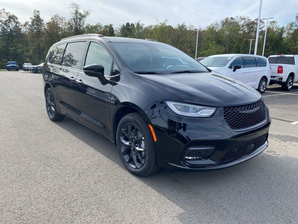 2026 Chrysler Pacifica Limited AWD