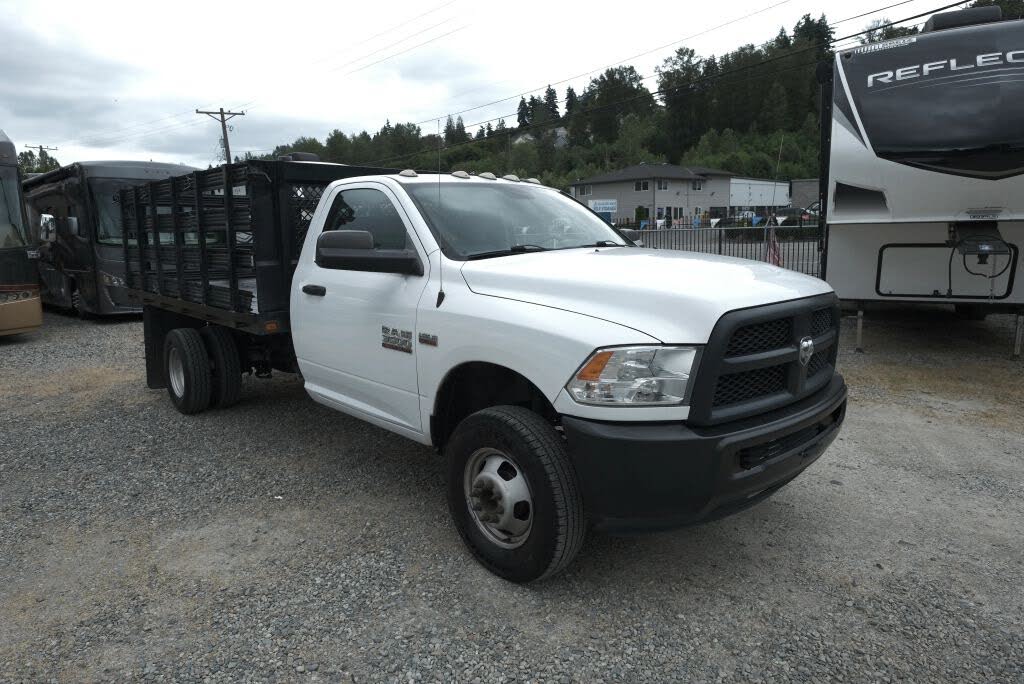 2017 RAM 3500 Chassis Tradesman LB RWD