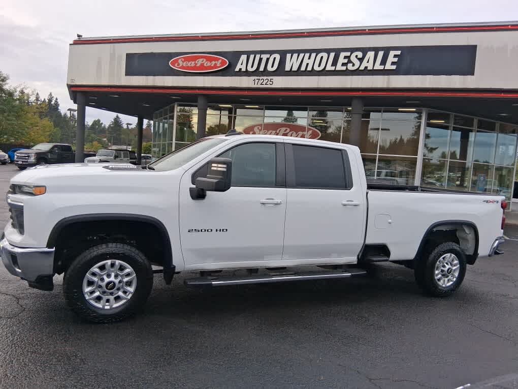 2024 Chevrolet Silverado 2500HD LT Crew Cab 4WD
