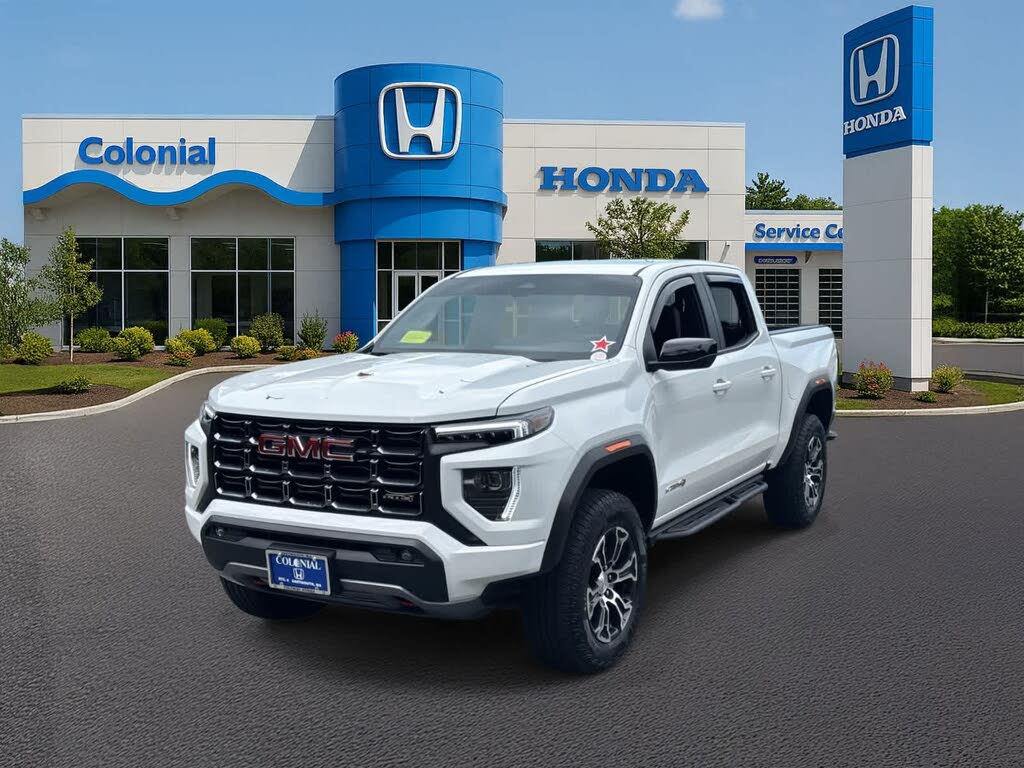 2024 GMC Canyon AT4 Crew Cab 4WD