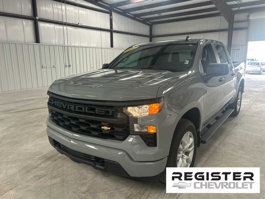 2025 Chevrolet Silverado 1500 Custom Crew Cab 4WD