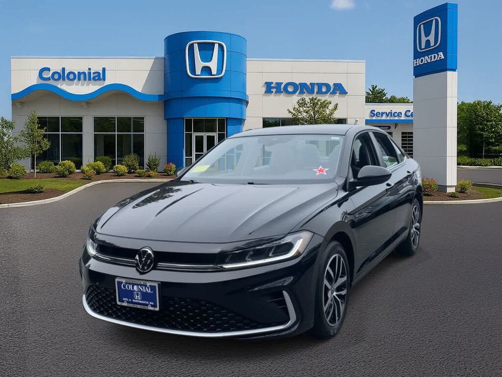 2025 Volkswagen Jetta SE FWD