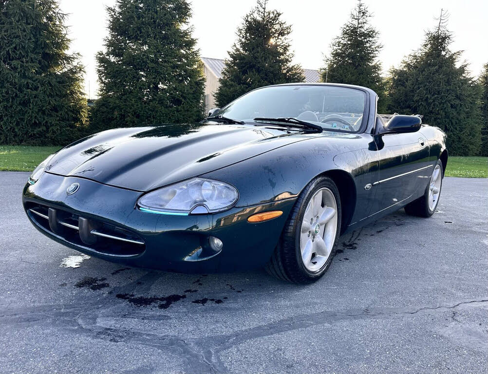 1998 Jaguar XK-Series XK8 Convertible RWD