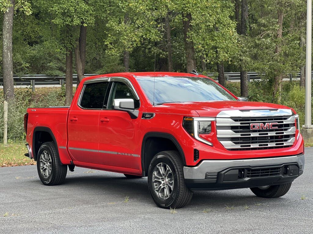 2023 GMC Sierra 1500 SLE Crew Cab 4WD