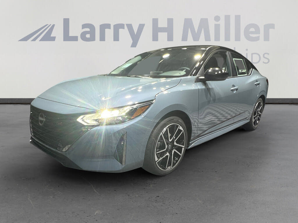 2025 Nissan Sentra SR FWD