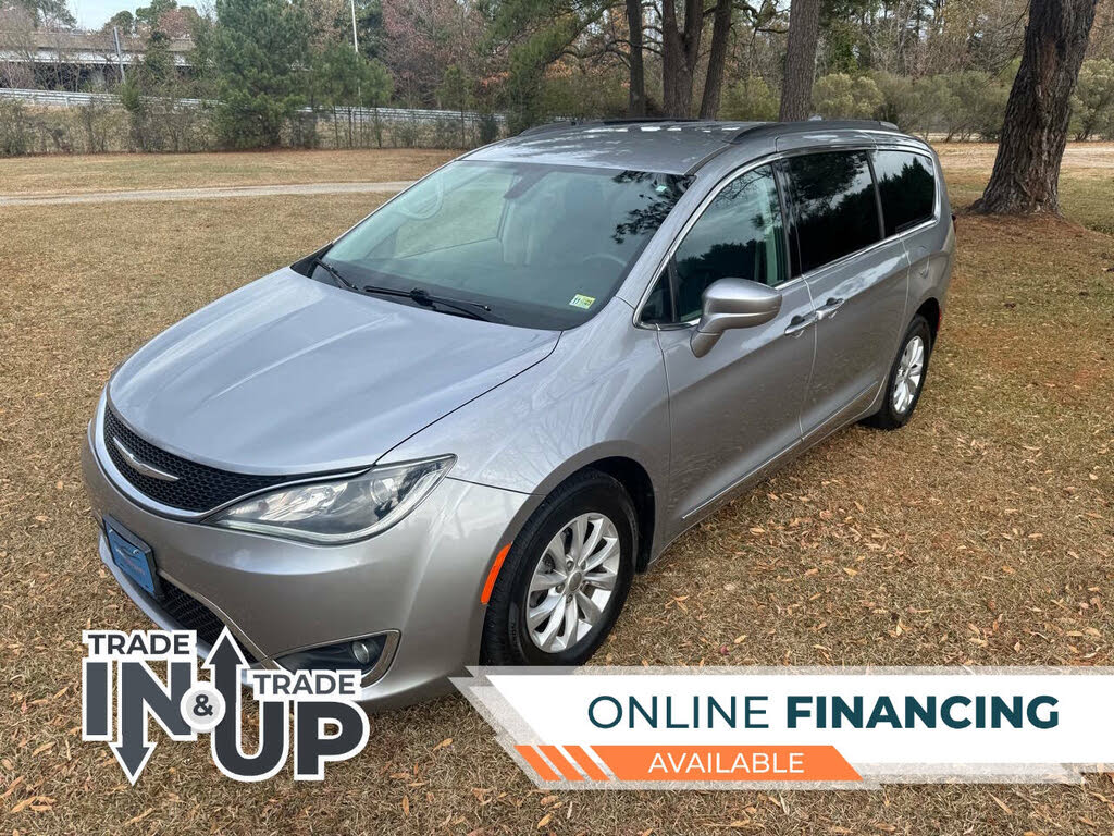 2017 Chrysler Pacifica Touring L FWD