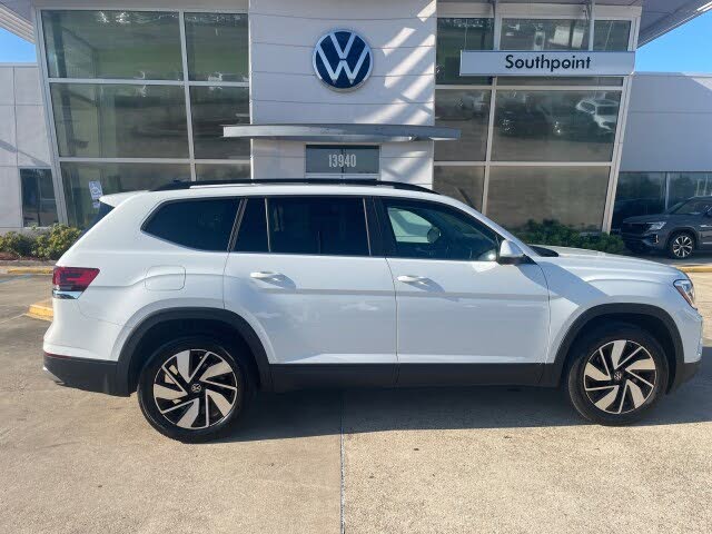 2024 Volkswagen Atlas SE FWD with Technology