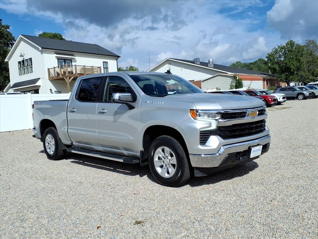 2022 Chevrolet Silverado 1500 LT Crew Cab 4WD