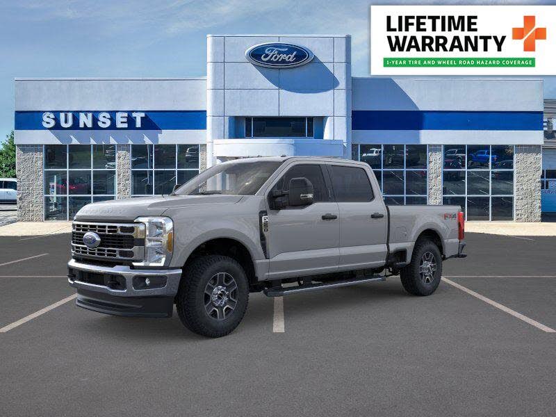 2025 Ford F-250 Super Duty XLT Crew Cab 4WD