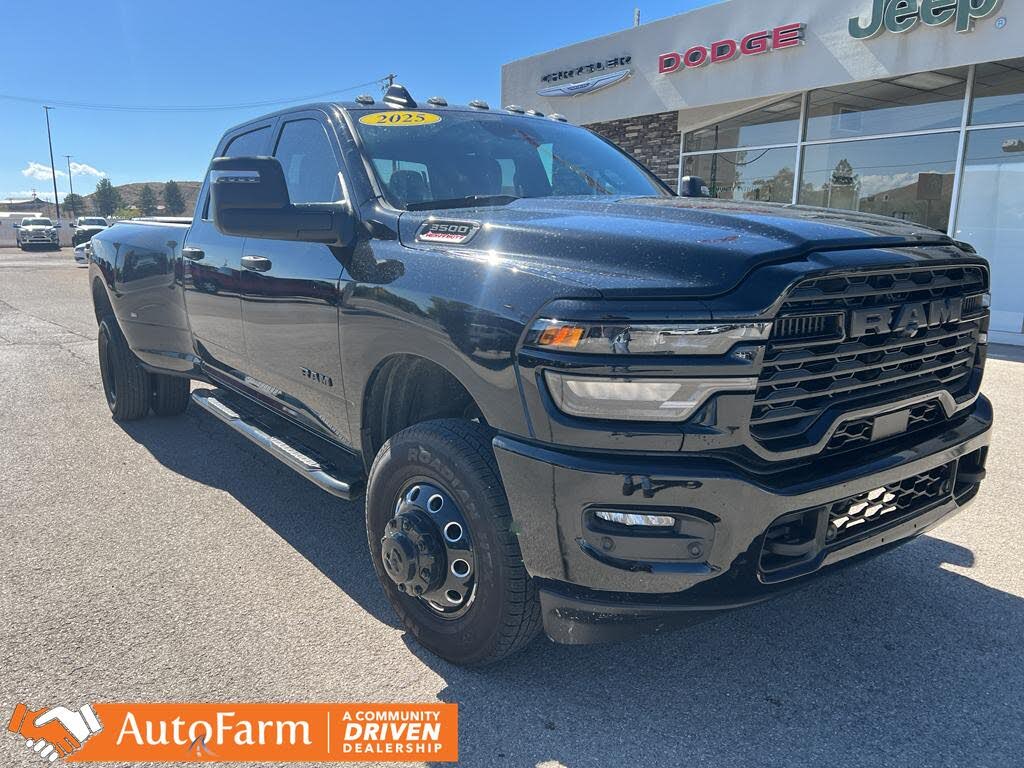 2025 RAM 3500 Big Horn Crew Cab LB DRW 4WD